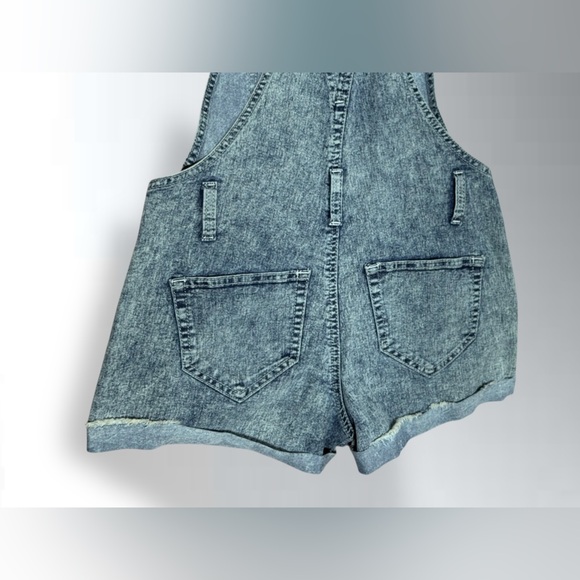 Denim Overall Shorts by NO BO Size 3-5 Relaxed Fit - Picture 10 of 14